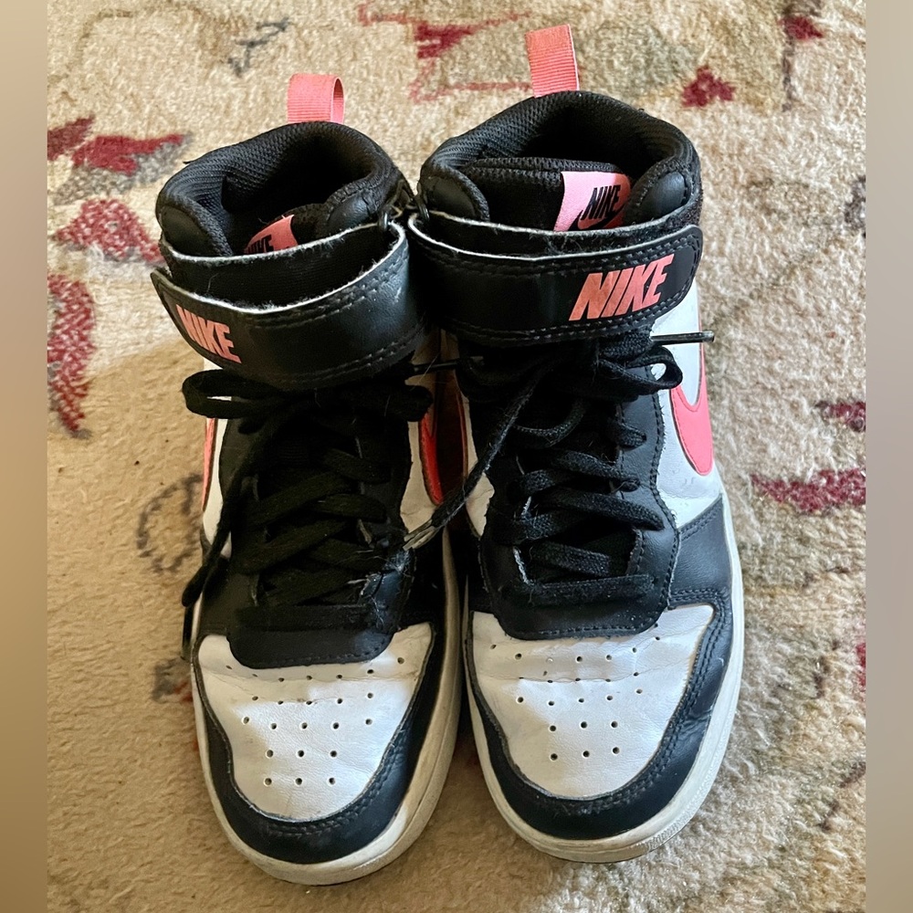 Nike Kids Court Borough 2 High Tops